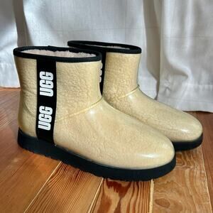 UGG Classic Clear Mini Cream / Black Waterproof Boots Women's Size 10
